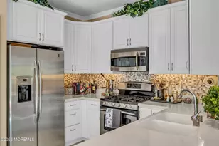 6 Champions Cir, Branchburg Township, NJ 08876 - Photo 9