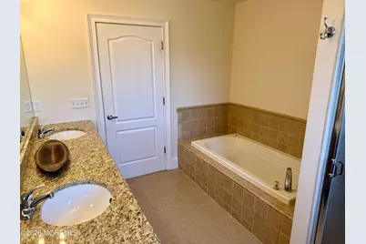 30 Main Street, Port Monmouth, NJ 07758 - Photo 17