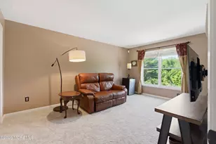 16 Deer Run Dr, Freehold, NJ 07728 - Photo 41
