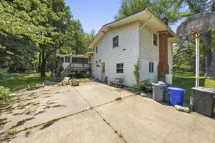 58 Vanderveer Rd, Howell Township, NJ 07728 - Photo 13
