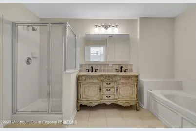 143 Shinnecock Drive, Manalapan Township, NJ 07726 - Photo 23