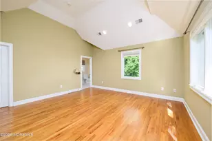 20 Mountain St, Highlands, NJ 07732 - Photo 15