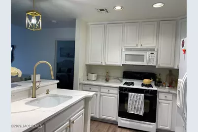 358 Rector Street #707, Perth Amboy, NJ 08862 - Photo 3