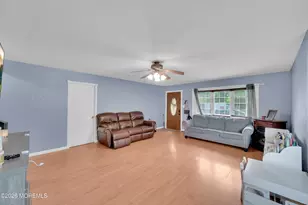 459 Vine St, Brick, NJ 08723 - Photo 5