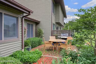 33 Andover Ct, Red Bank, NJ 07701 - Photo 3