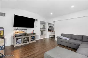 530 Bradley Blvd, Toms River Township, NJ 08753 - Photo 5