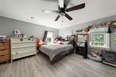 472 Buckelew Avenue, Monroe Township, NJ 08831 - Photo 17