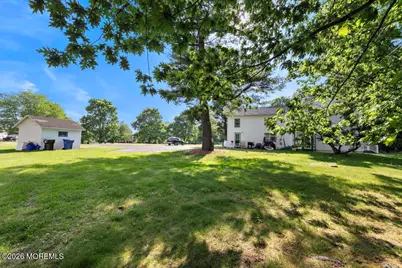 472 Buckelew Avenue, Monroe Township, NJ 08831 - Photo 43