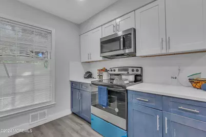 1038 Hearthstone Drive, Lakewood, NJ 08701 - Photo 11