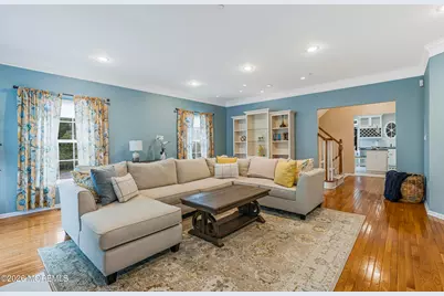 45 W Aspen Way, Matawan, NJ 07747 - Photo 5