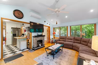 9 Marc Street, Hazlet Township, NJ 07730 - Photo 23