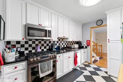 9 Marc Street, Hazlet Township, NJ 07730 - Photo 17