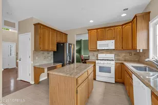 19 Outlook Ln, Freehold, NJ 07728 - Photo 15