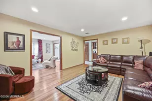 42 Saupe Dr, Manalapan Township, NJ 07726 - Photo 13