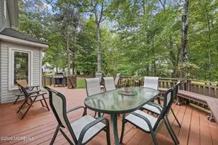42 Saupe Dr, Manalapan Township, NJ 07726 - Photo 31