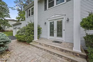 42 Saupe Dr, Manalapan Township, NJ 07726 - Photo 3
