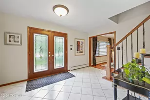 42 Saupe Dr, Manalapan Township, NJ 07726 - Photo 5