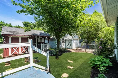 24 Foster Street, Middletown, NJ 07701 - Photo 15