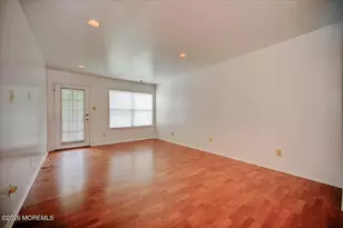 308 Balsam Ct, Howell Township, NJ 07731 - Photo 5