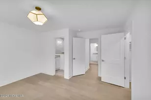 1 Barrington Ct, Holmdel, NJ 07733 - Photo 23