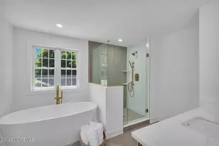 1 Barrington Ct, Holmdel, NJ 07733 - Photo 17