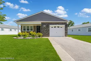 215 Torrey Pines Dr, Toms River Township, NJ 08757 - Photo 1