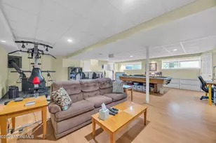 70 Line Rd, Holmdel, NJ 07733 - Photo 25