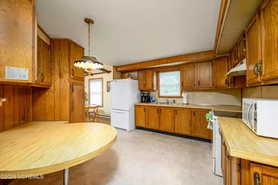 407 Sinclair Avenue, Lanoka Harbor, NJ 08734 - Photo 7