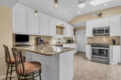 39 8th Avenue, Seaside Park, NJ 08752 - Photo 9