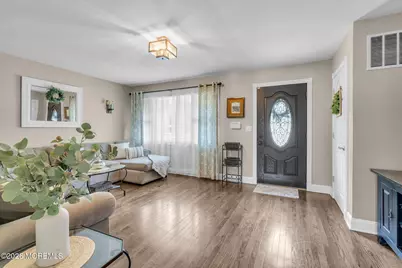 507 Thompson Place, Middletown, NJ 07748 - Photo 7