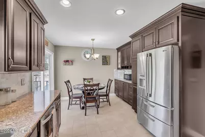 507 Thompson Place, Middletown, NJ 07748 - Photo 9