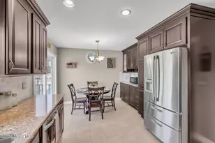 507 Thompson Pl, Middletown, NJ 07748 - Photo 9
