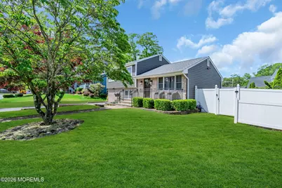507 Thompson Place, Middletown, NJ 07748 - Photo 27