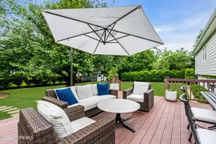 100 Westend Ave, Shrewsbury, NJ 07702 - Photo 33