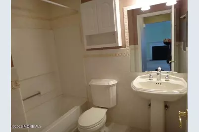 120 Des Moines Court, Tinton Falls, NJ 07712 - Photo 11