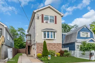 8 Lincoln Ct, Keansburg, NJ 07734 - Photo 1