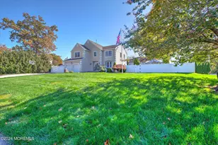 23 Rizzo Ct, Howell Township, NJ 07731 - Photo 3