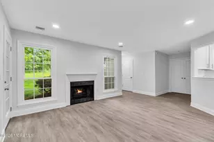 386 Hampton Pl, Morganville, NJ 07751 - Photo 5