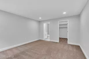 386 Hampton Pl, Morganville, NJ 07751 - Photo 17