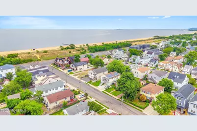 10 Oceanview Avenue, Keansburg, NJ 07734 - Photo 29