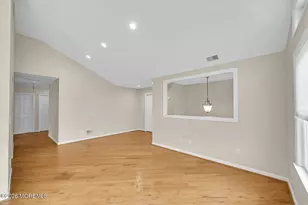 10 Oceanview Ave, Keansburg, NJ 07734 - Photo 7