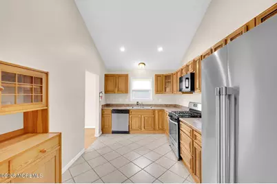 10 Oceanview Avenue, Keansburg, NJ 07734 - Photo 11