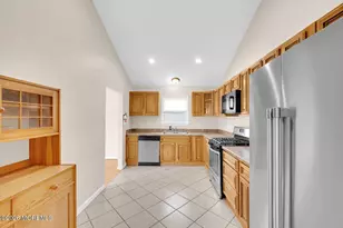10 Oceanview Ave, Keansburg, NJ 07734 - Photo 11