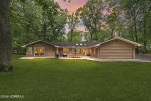 3 Warren Dr, Marlboro Township, NJ 07746 - Photo 3