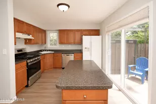 44 Alameda Ct, Eatontown, NJ 07724 - Photo 15
