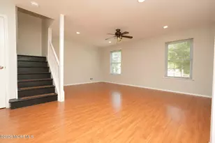 44 Alameda Ct, Eatontown, NJ 07724 - Photo 9