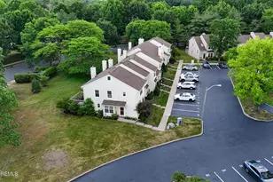 44 Alameda Ct, Eatontown, NJ 07724 - Photo 3