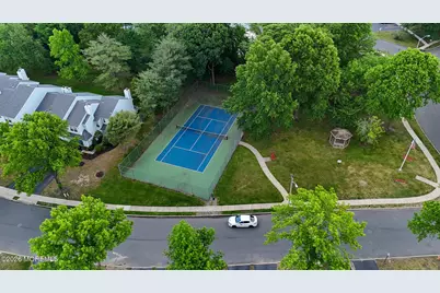 44 Alameda Court, Eatontown, NJ 07724 - Photo 5