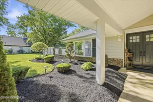 22 Ethan Allen Rd, Freehold, NJ 07728 - Photo 3