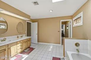 22 Ethan Allen Rd, Freehold, NJ 07728 - Photo 27